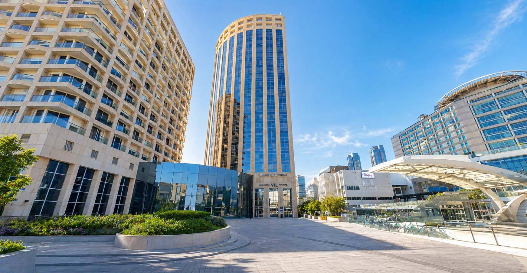 מגדלי ויצמן, תל אביב